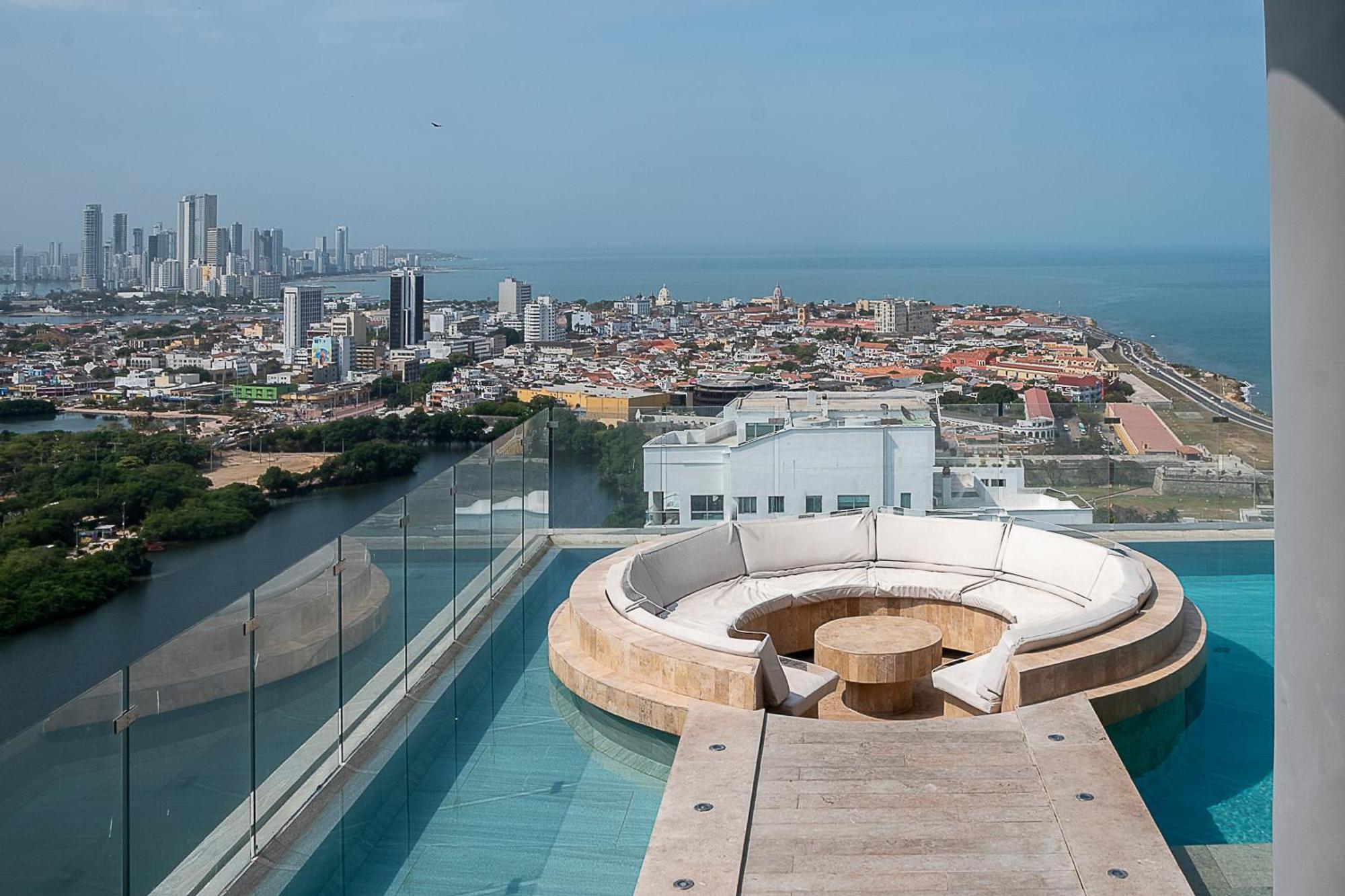 Murano Centro1 26Floor,Rooftop,Infinity Pool & Views By Imz Cartagena
