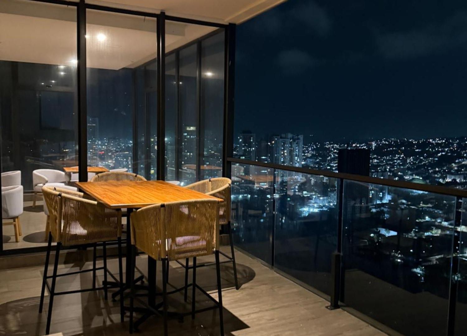 Brand New! Ocean Front,City 360Views 26Fl,Free Airport Pick Up By Imz Apartment *