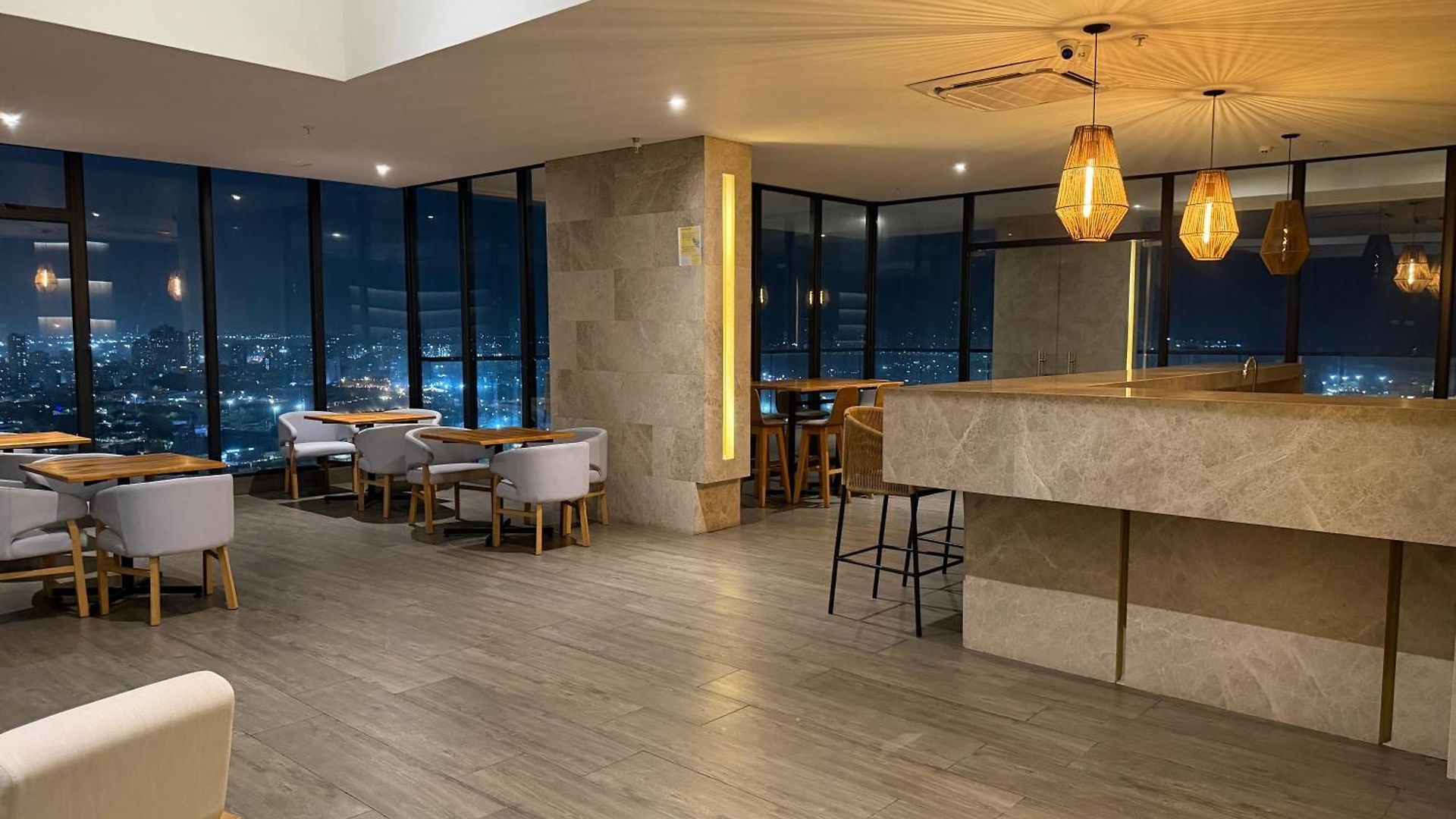 Apartment Brand New! Ocean Front,City 360Views 26Fl,Free Airport Pick Up By Imz *
